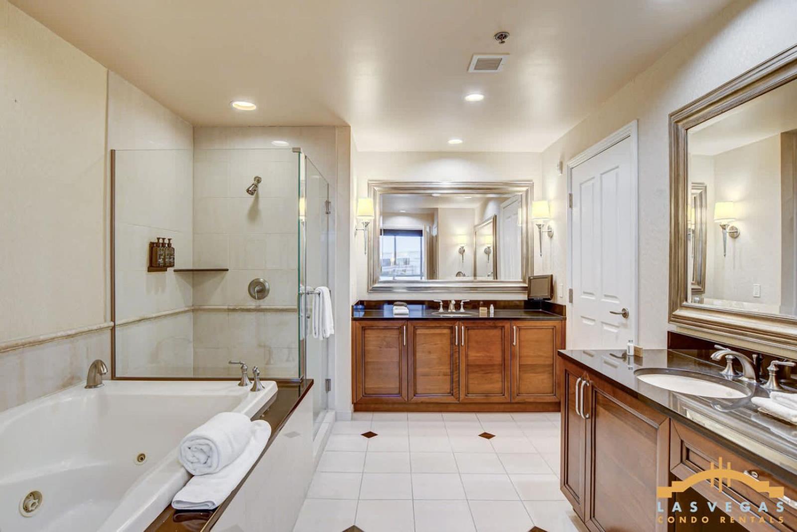 Mgm Signature-04-602 1br 2ba Balcony *